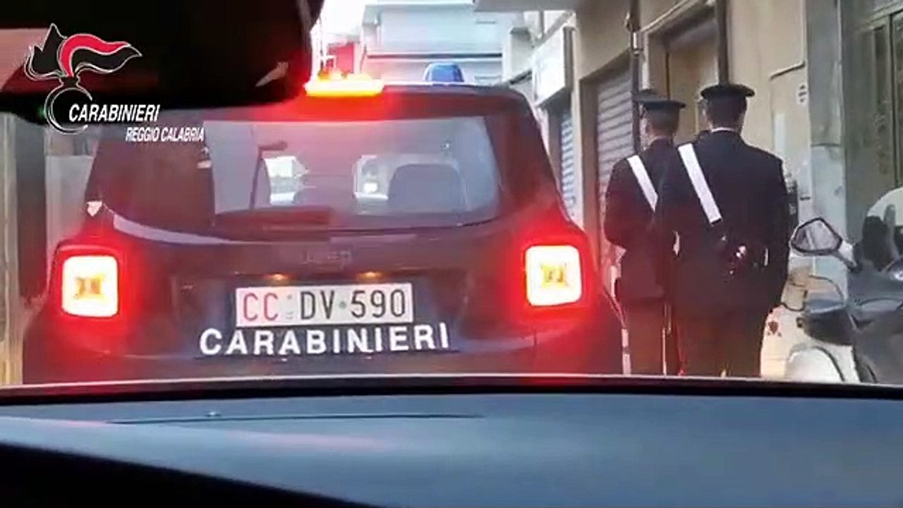 Reggio Calabria - Truffe assicurative e falsi incidenti. 7 indagati, tra cui due avvocati (03.12.19)