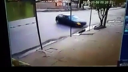 Un accident avec une voiture mais qui implique  9 personnes ?!?