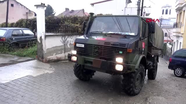 Mehmetçik'ten kosovalı engellilere tekerlekli sandalye