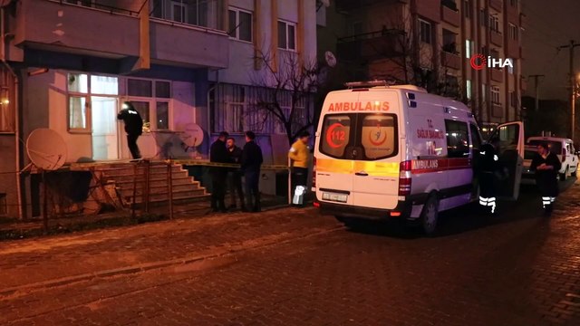 Karısını 32 yerinden bıçaklayarak öldüren sanık ilk kez hakim karşısında