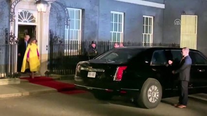 NATO zirvesine katılan liderler onuruna verilen yemek