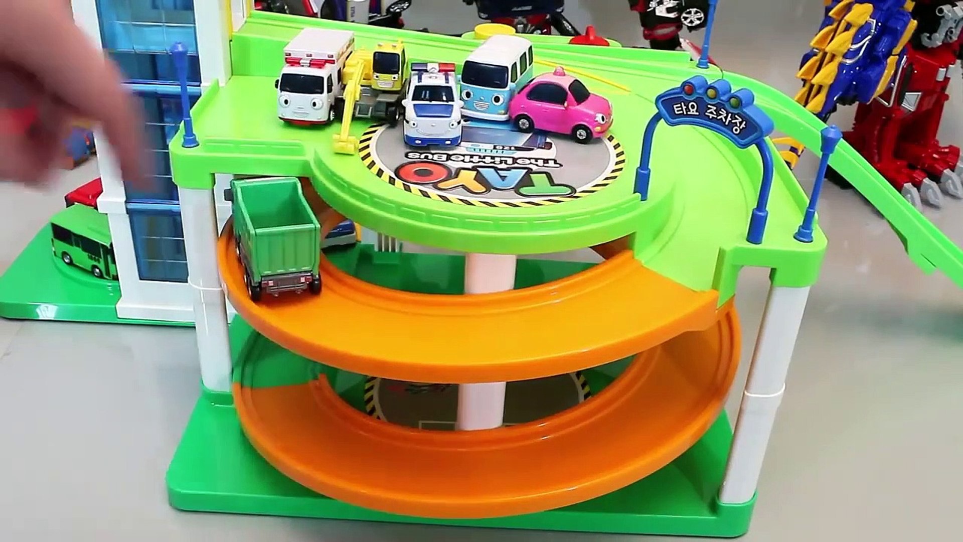 tayo bus depot toy