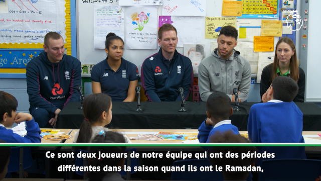 Liverpool - Oxlade-Chamberlain : Salah et Mané ne font pas de passes !