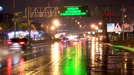 İstanbul'da yağmur etkili oluyor