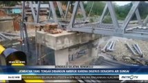 Jembatan Ambruk Karena Digerus Derasnya Air Sungai