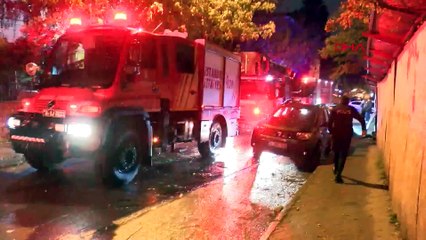 İstanbul'da 8 katlı binada yangın paniği