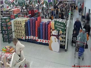 Police release CCTV footage in hunt for thief