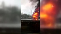 Arnavutköy'de seyir halindeki yolcu minibüsü yandı