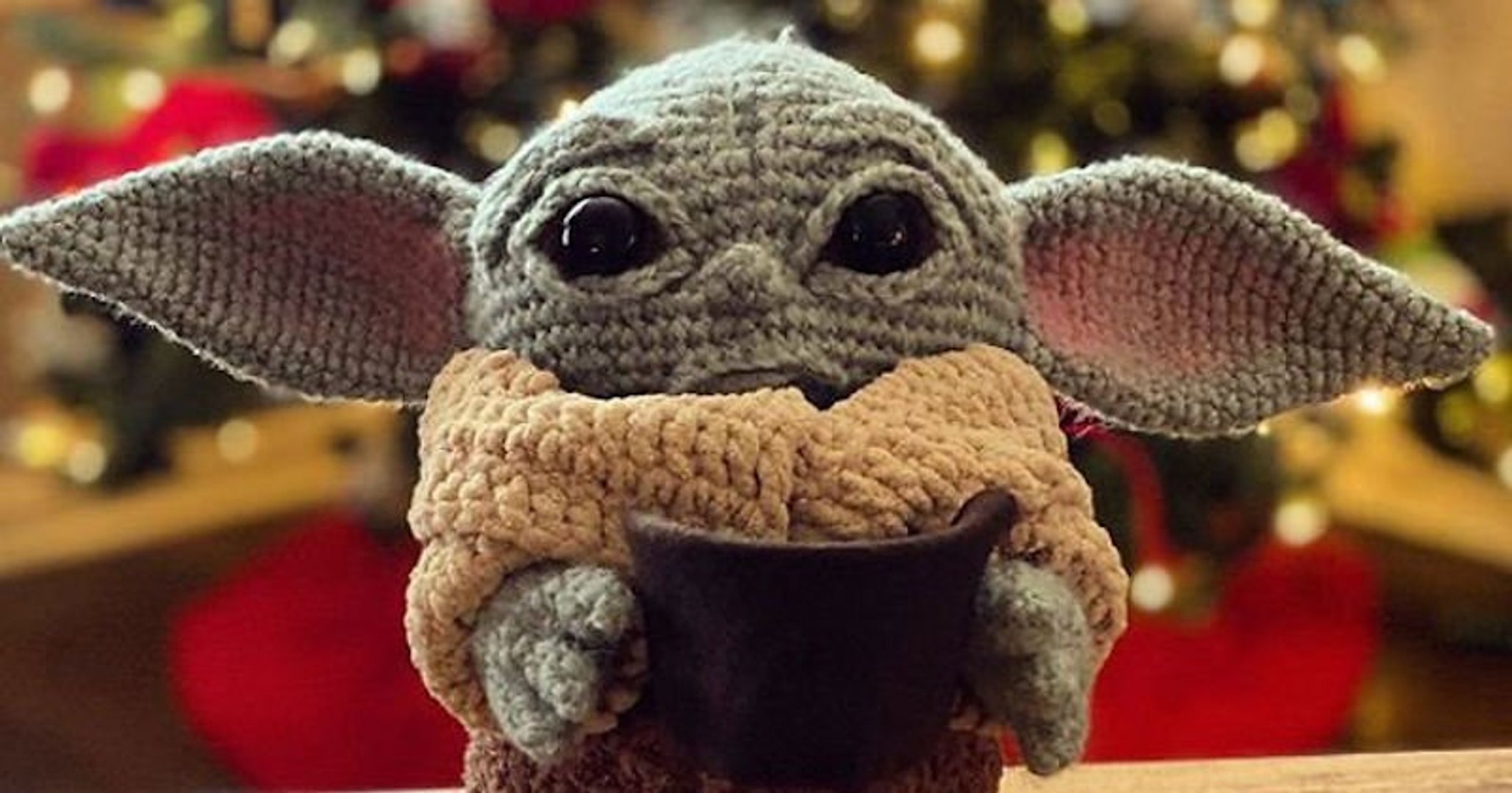 La peluche bébé Yoda à crocheter est aussi adorable que l'original - Vidéo  Dailymotion
