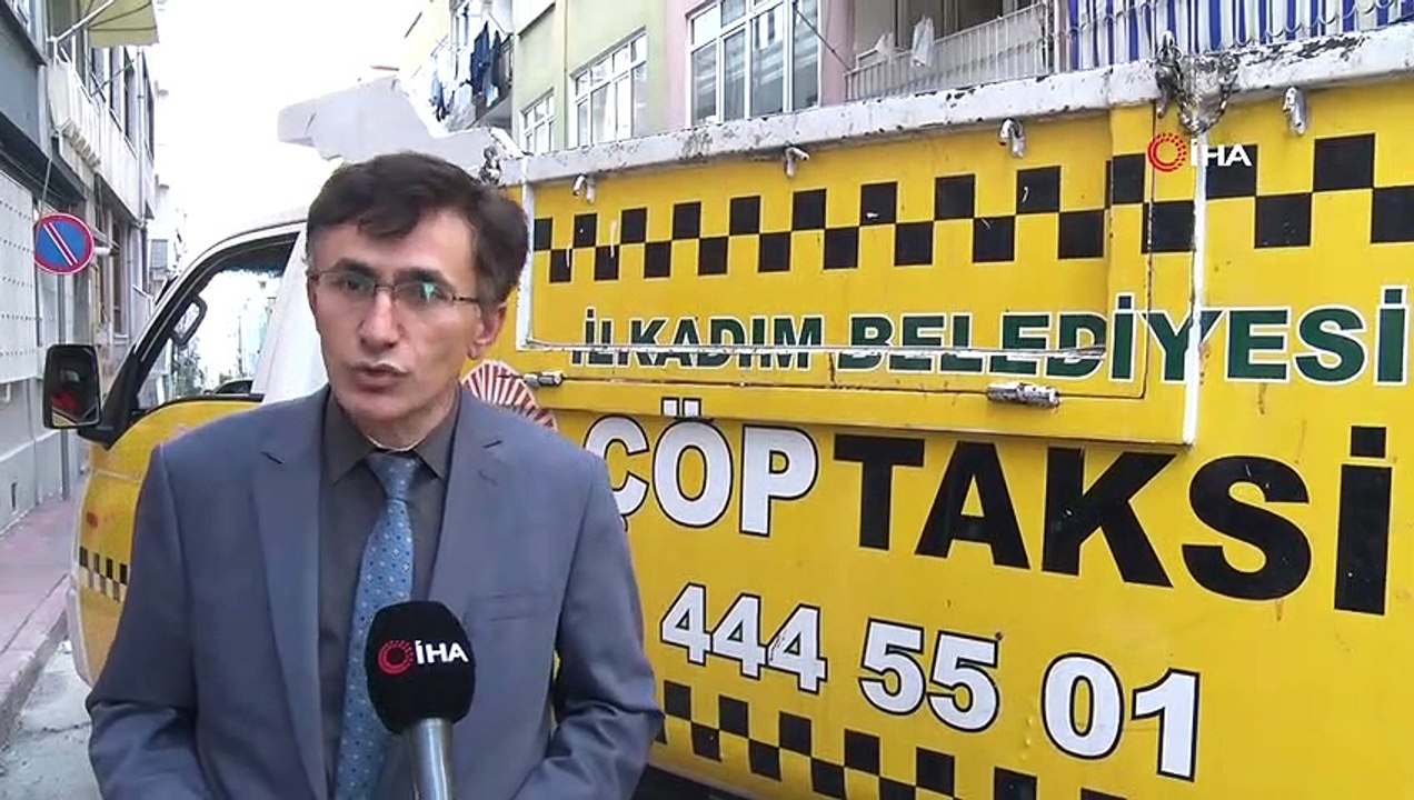Bu Taksi İnsan Değil 'Çöp' Taşıyor