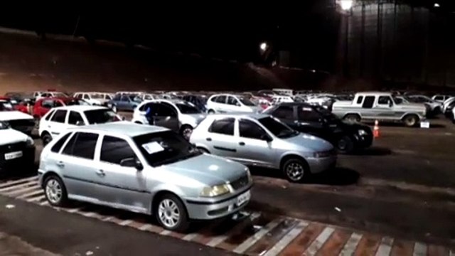 Leilão da Cettrans: interessados visitam pátio de veículo