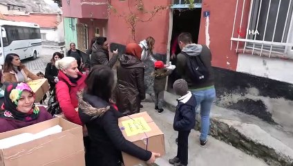 Miniklerden ihtiyaç sahiplerine yardım kolisi