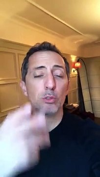 Gad Elmaleh annonce son retour sur scène au printemps 2020 avec un one-man-show intitulé D'ailleurs - VIDEO