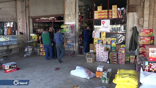 معاناة يعيشها السوريون بعد انهيار الليرة السورية مقابل الدولار
