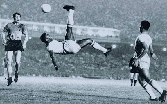 Los mejores 10 goles de la Historia del Fútbol