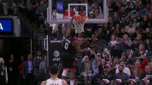 [영상] 그물이 앗아간 슬램 덩크...하든의 '운수 나쁜 날' / YTN