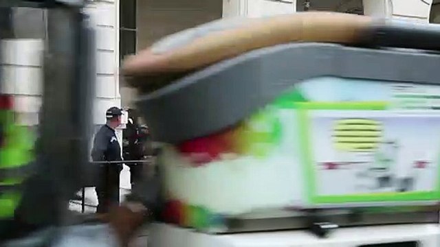 بدء محاكمة مسؤولين سابقين ورجال أعمال بتهم الفساد في الجزائر