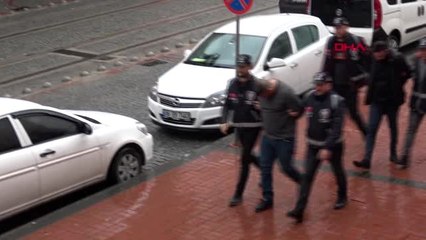 Kocaeli'nde hapis cezasıyla aranan 2 kişi yakalandı