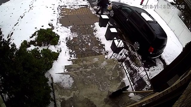 Verglas : fallait pas oublier de saler les marches hier...