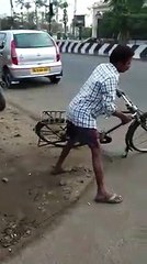 سُكران يُظهر تحديه 🥴