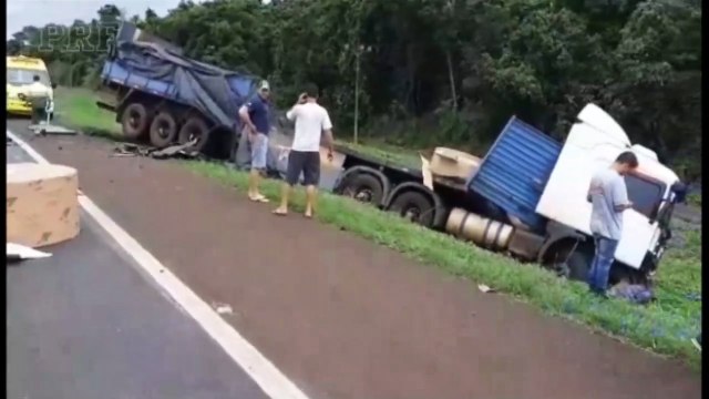 Familiares de Cleverson Maicon Dias vão ao IML para liberação de corpo