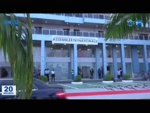 RTG/Préparation des femmes à l’accouchement par la sage-femme Félicité Essoh, en vue de permettre aux parents de se familiariser avec les mystères de la maternité