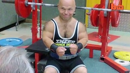 El enano más fuerte del mundo se liga a la transexual gigante