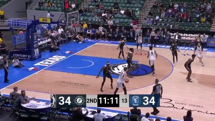Dedric Lawson Posts 12 points & 10 rebounds vs. Texas Legends