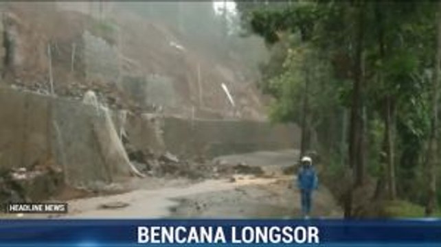 Tebing Longsor Tutup Jalan di Purwakarta