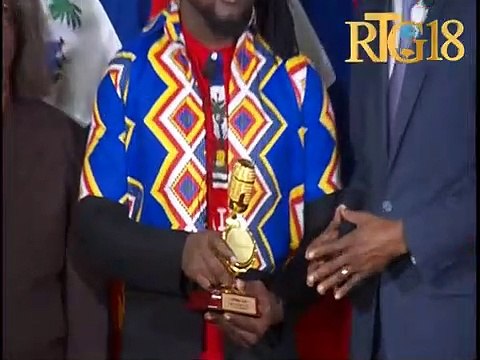 Manno Beats a reçu au palais national par le Président de la République Jovenel Moïse