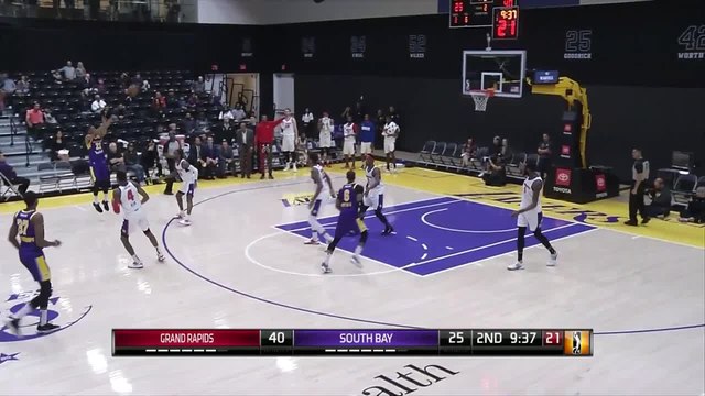 Marcus Allen (15 points) Highlights vs. Grand Rapids Drive