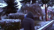 Erzincan'da kent merkezi beyaza büründü... Vatandaşlar çocuklar gibi sevindi