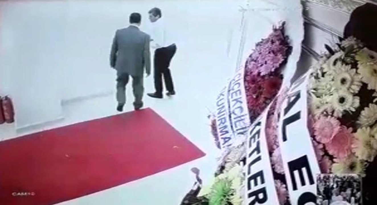 (Özel) Düğün salonlarına dadanan sahte garson düğün sahiplerinden bahşiş topluyor