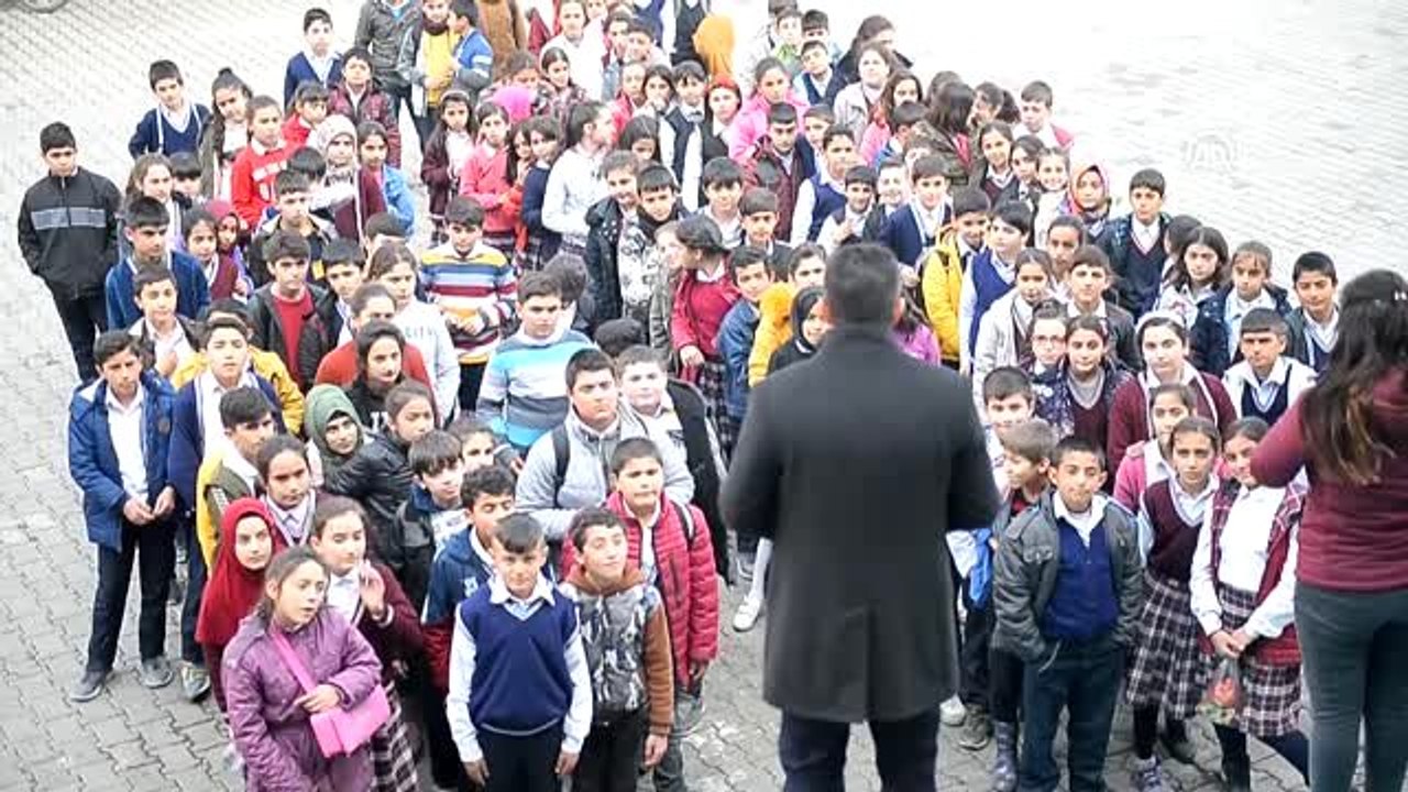 Iğdırlı köy çocukları ilk kez "beyaz perde" heyecanı yaşıyor - IĞDIR