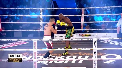 Mateusz Tryc vs Shakeel Phinn (30-11-2019) Full Fight 720 x 1280