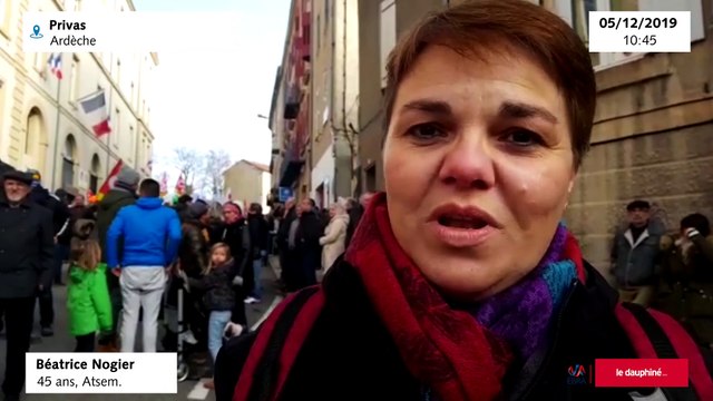 Béatrice Nogier, 45 ans, Atsem. Manifeste à Privas.