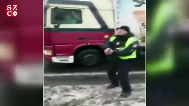 Ukrayna polisi Türk tır şoförüne silah çekti