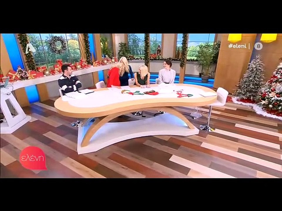 Ελένη: Το είδαμε κι αυτό! Η Μενεγάκη «ξεμάλλιασ...