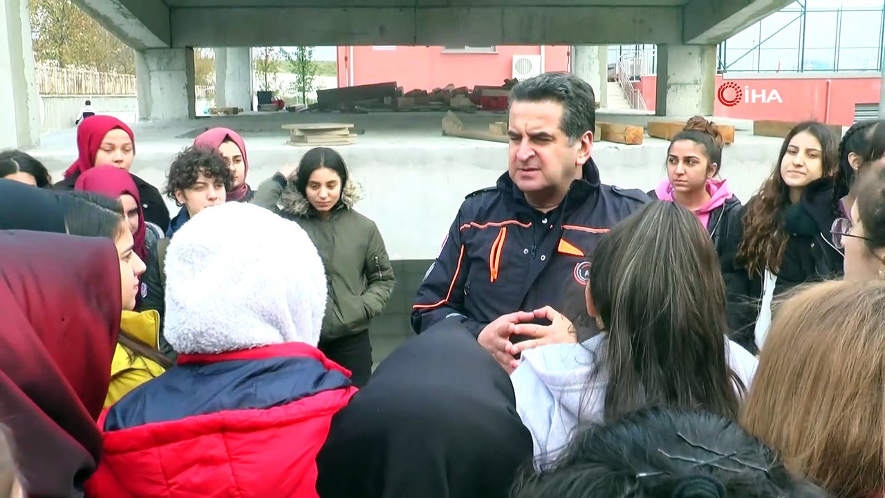 Lise öğrencilerine afet eğitimi