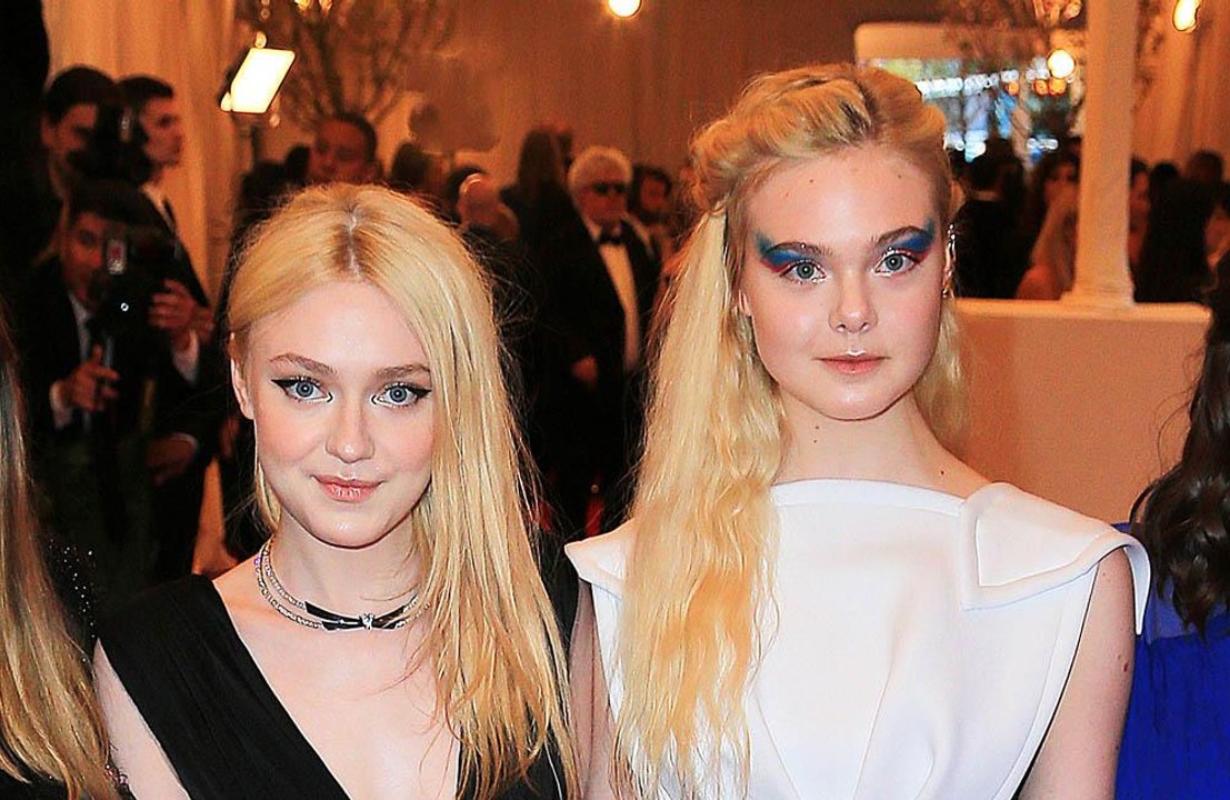Dakota and Elle Fanning to star in 'The Nightingale'