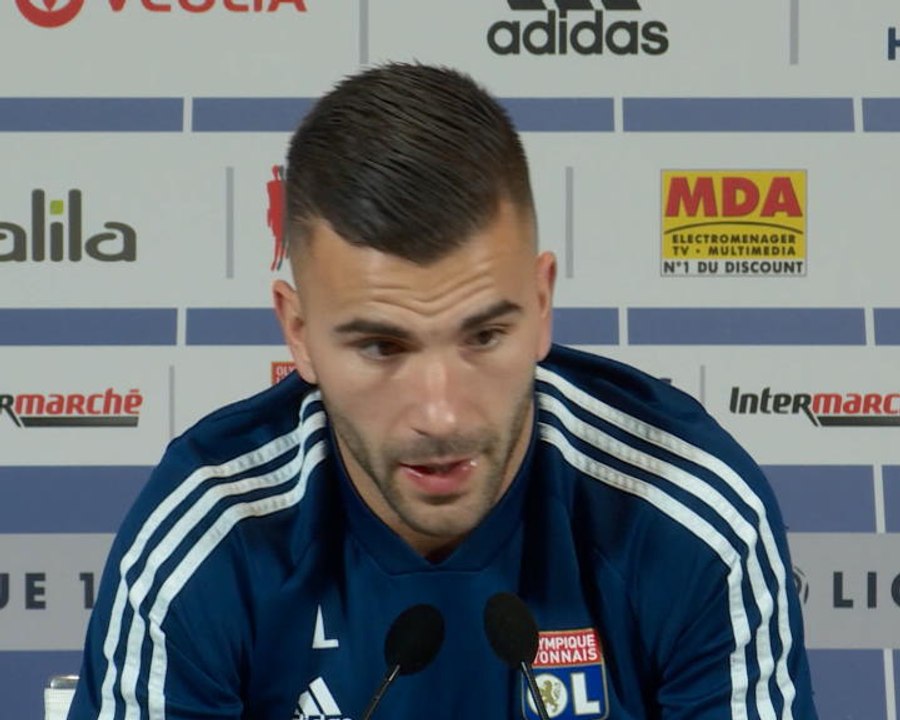 17e j. - Lopes : "Je suis moyen en ce moment"