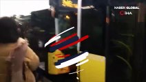 İstanbul'da feci kaza! İki metrobüs birbirine girdi
