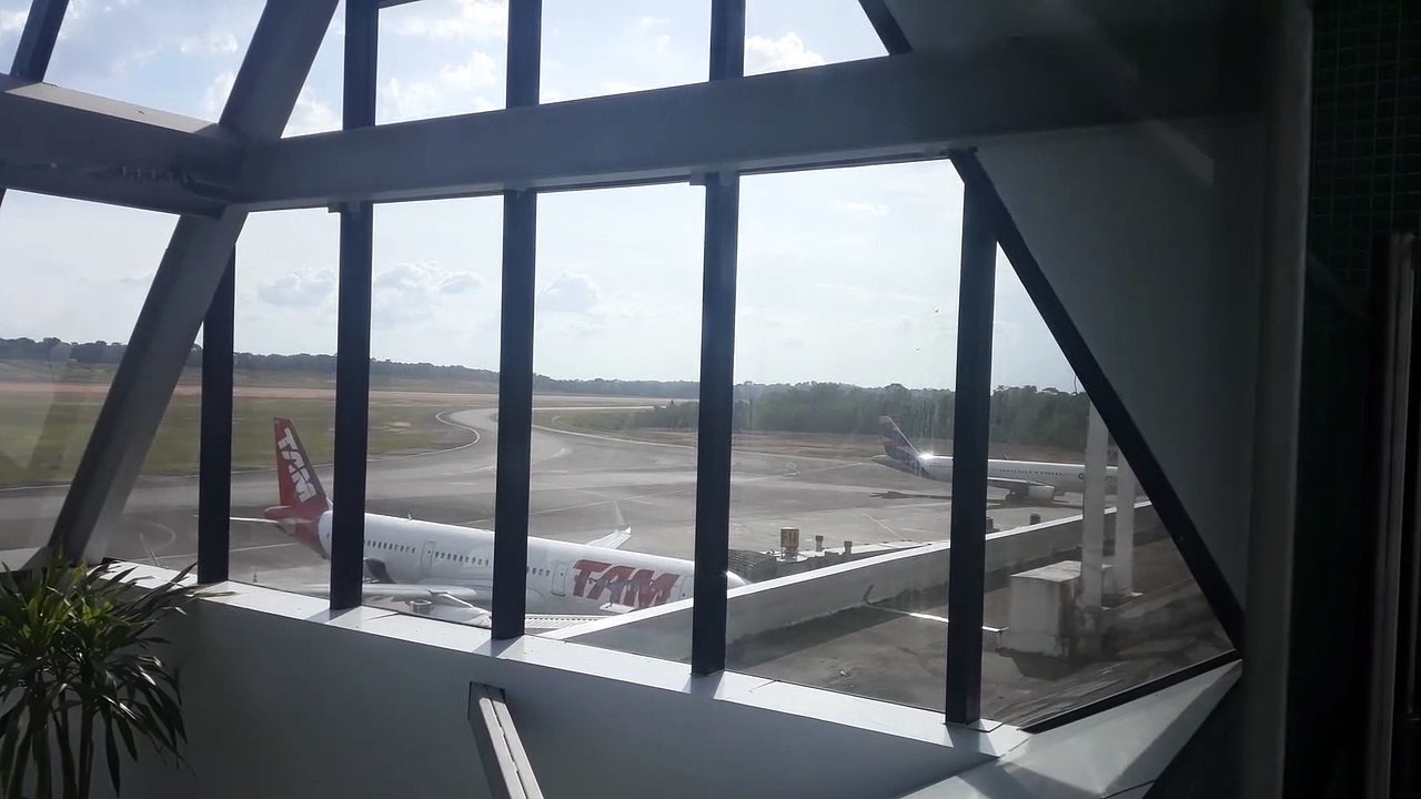 [SBEG Spotting]Pushback do Airbus A321 PT-XPB em Manaus