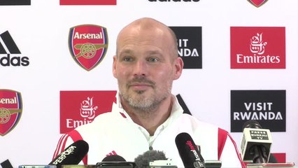 Ljungberg 'feels sorry' for Nketiah on loan at Leeds