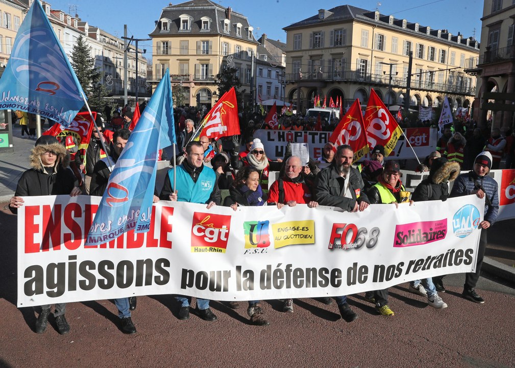 Retraites : des manifestants par milliers à Mulhouse