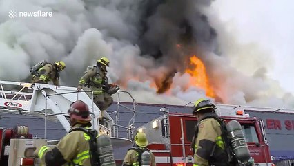 Huge fire at large commercial building in Southern California