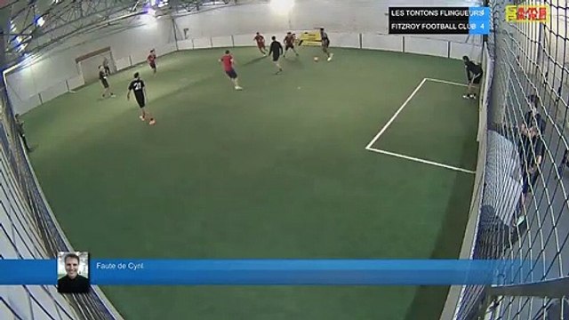 Faute de Cyril - LES TONTONS FLINGUEURS Vs FITZROY FOOTBALL CLUB - 03/12/19 20:00 - LIGUE 1