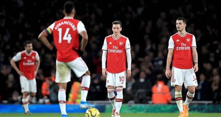Arsenal sahasında Brighton&Hove Albion'a 2-1 mağlup oldu