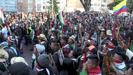 Orquesta estudiantil en Colombia homenajea a indígenas en medio de protestas