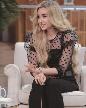 هنا الزاهد تكشف كواليس زفافها وقصة ضربها لشخص في الحفل